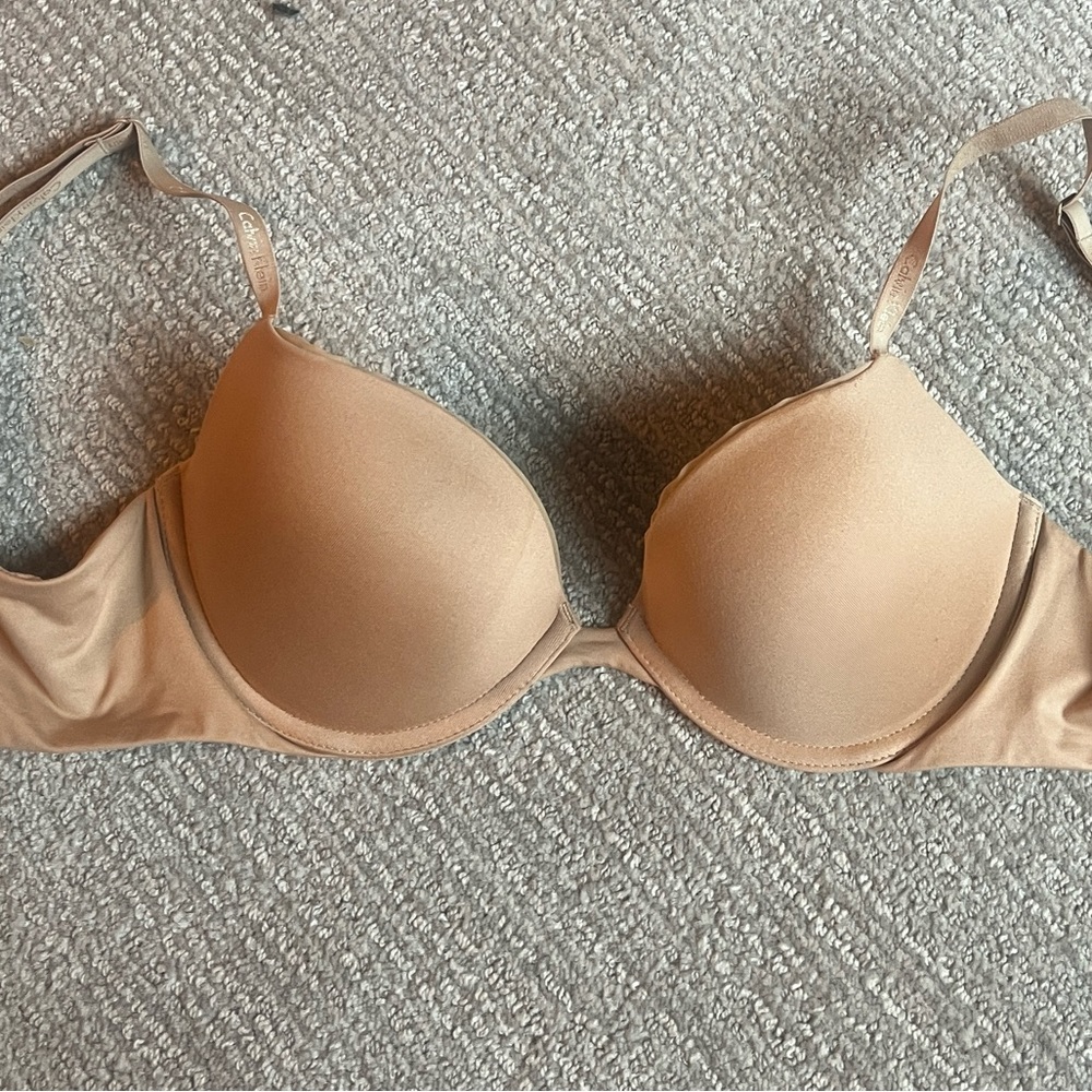 NWOT Calvin Klein bra